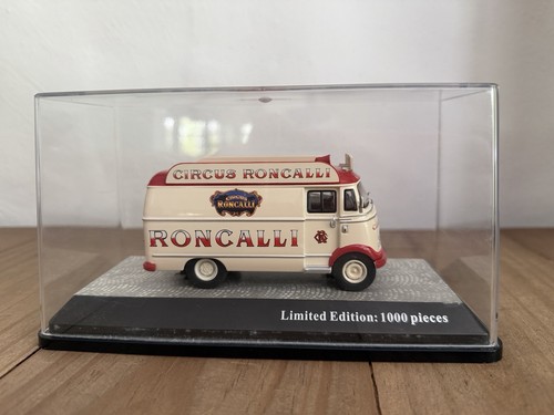 Circus roncalli bus - bus, mercedes